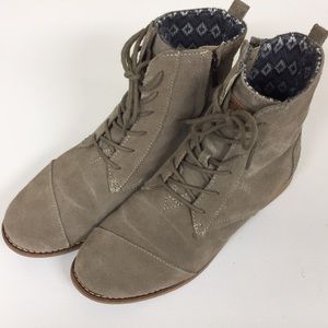 Toms Suede Boots